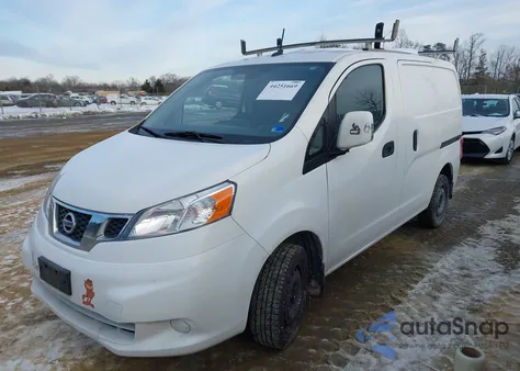 2015 Nissan Nv200 Sv из США, поврежденный, VIN 3N6CM0KN9FK694731